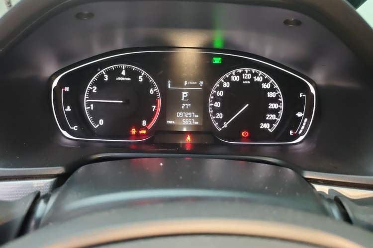 Used Honda Accord 2018 260TURBO Elite Edition China VI Odometer Close Up