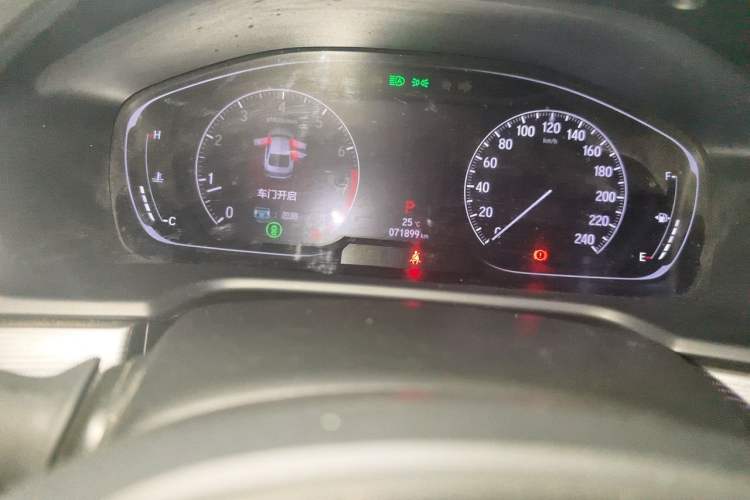 Used Honda Accord 2018 260TURBO Luxury Edition China VI Odometer Close Up