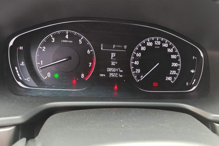 Used Honda Accord 2018 230TURBO Comfort Version National V Odometer Close Up
