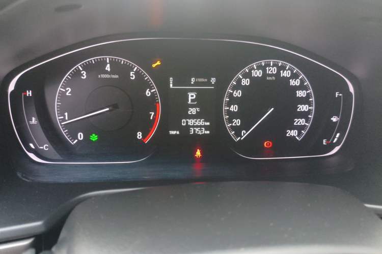 Used Honda Accord 2018 230TURBO Comfort Version National V Odometer Close Up