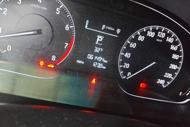 Used Honda Accord 2018 260TURBO Elite Edition China V Odometer Close Up