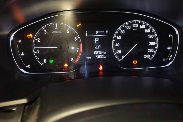 Used Honda Accord 2018 260TURBO Elite Edition China VI Odometer Close Up