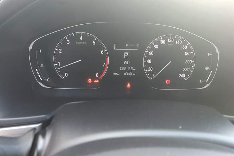 Used Honda Accord 2018 260TURBO Elite Edition China V Odometer Close Up