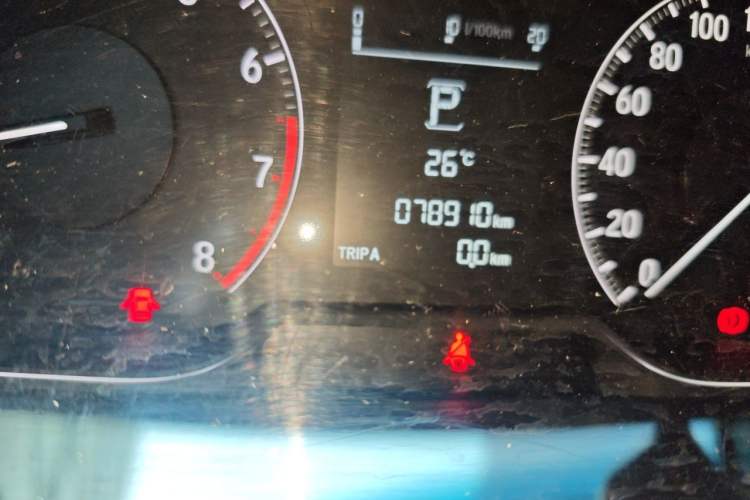 Used Honda Accord 2018 260TURBO Elite Edition China VI Odometer Close Up