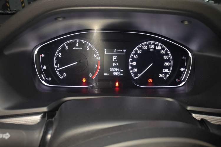 Used Honda Accord 2018 260TURBO Elite Edition China V Odometer Close Up