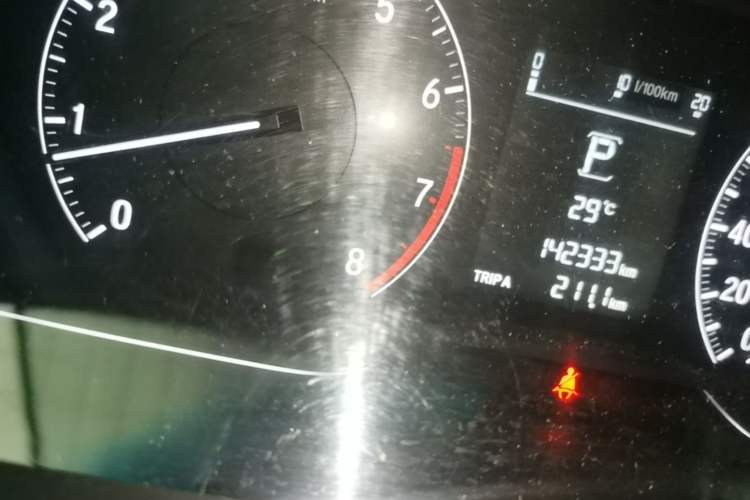 Used Honda Accord 2018 260TURBO Elite Edition China V Odometer Close Up