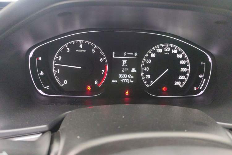 Used Honda Accord 2018 260TURBO Elite Edition China VI Odometer Close Up
