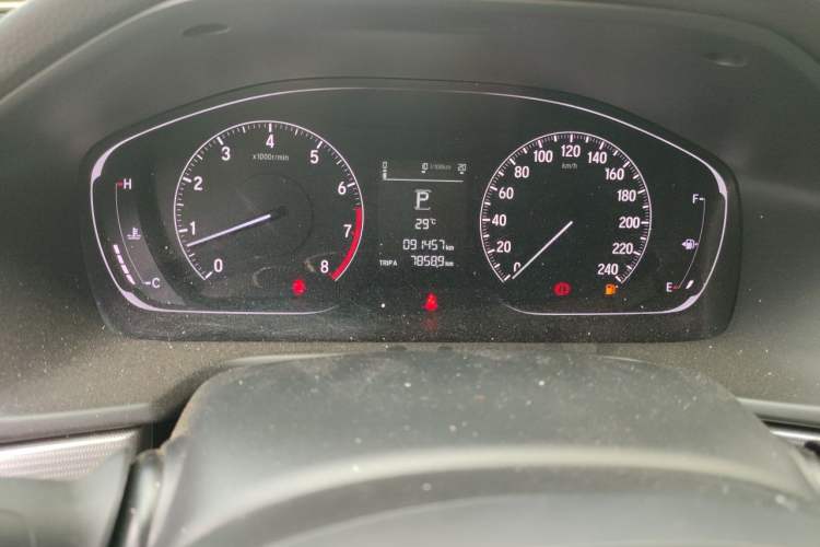 Used Honda Accord 2018 260TURBO Elite Edition China VI Odometer Close Up