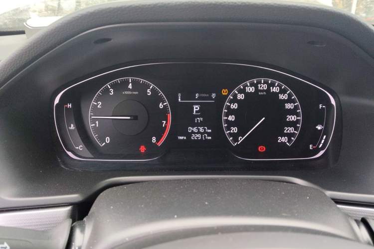 Used Honda Accord 2018 260TURBO Elite Edition China V Odometer Close Up