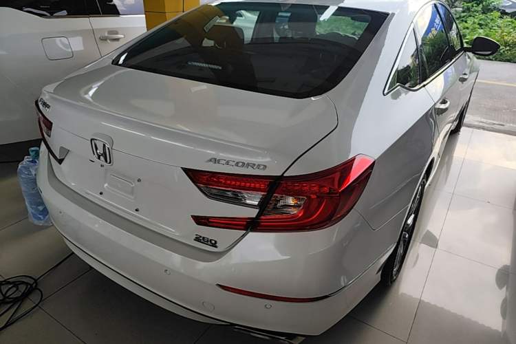 Used Honda Accord 2018 260TURBO Luxury Edition China V Emission Standard Rear Right 45 Deg