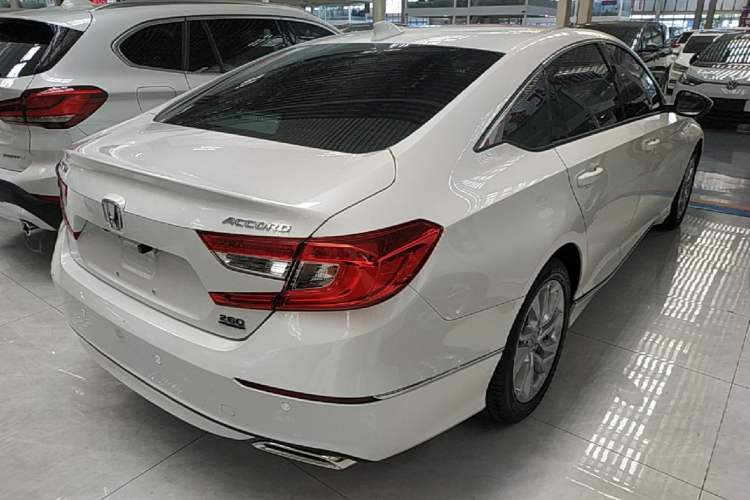 Used Honda Accord 2018 260TURBO Elite Edition China VI Rear Right 45 Deg