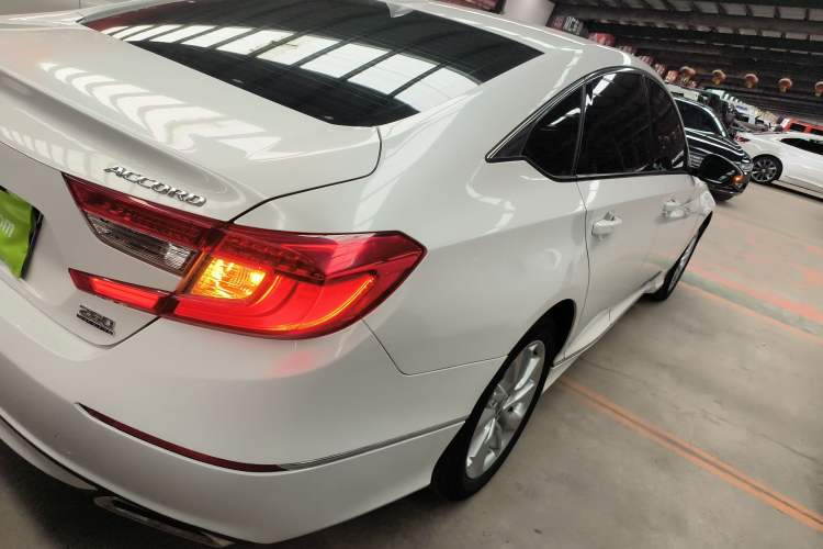 Used Honda Accord 2018 260TURBO Elite Edition China VI Rear Right 45 Deg