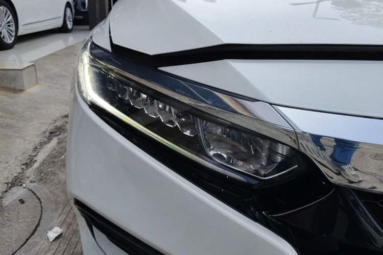 Used Honda Accord 2018 260TURBO Elite Edition China VI Right Front Headlight