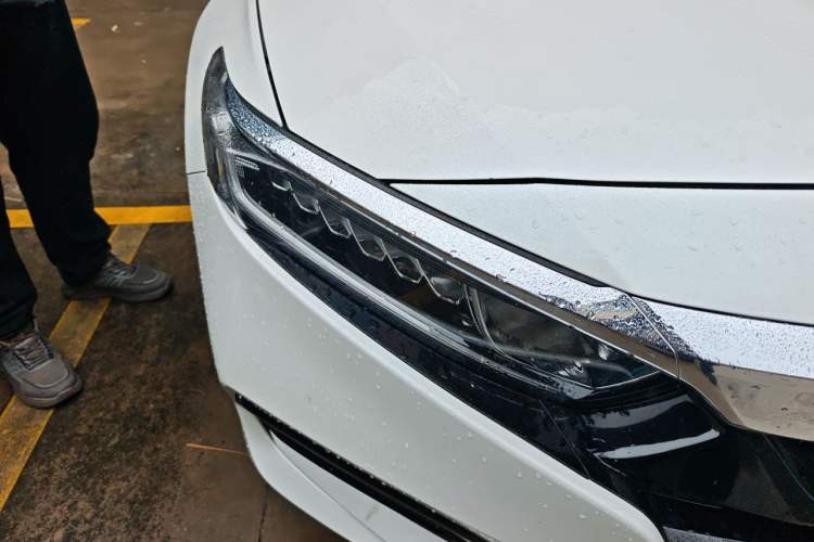 Used Honda Accord 2018 260TURBO Elite Edition China V Right Front Headlight