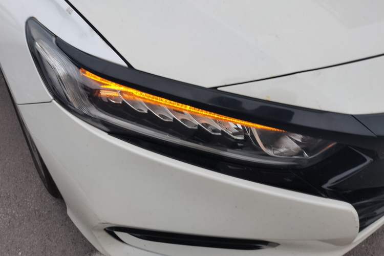 Used Honda Accord 2018 260TURBO Elite Edition China V Right Front Headlight