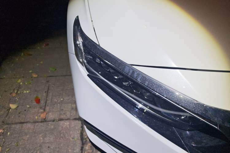 Used Honda Accord 2018 260TURBO Elite Edition China V Right Front Headlight