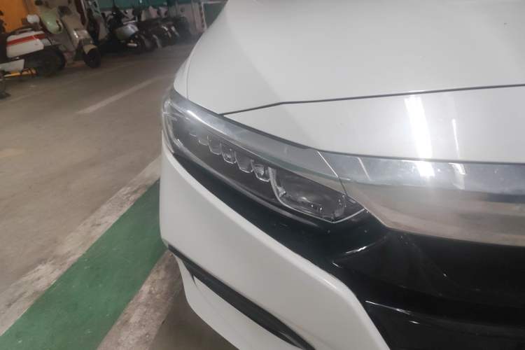 Used Honda Accord 2018 260TURBO Elite Edition China V Right Front Headlight