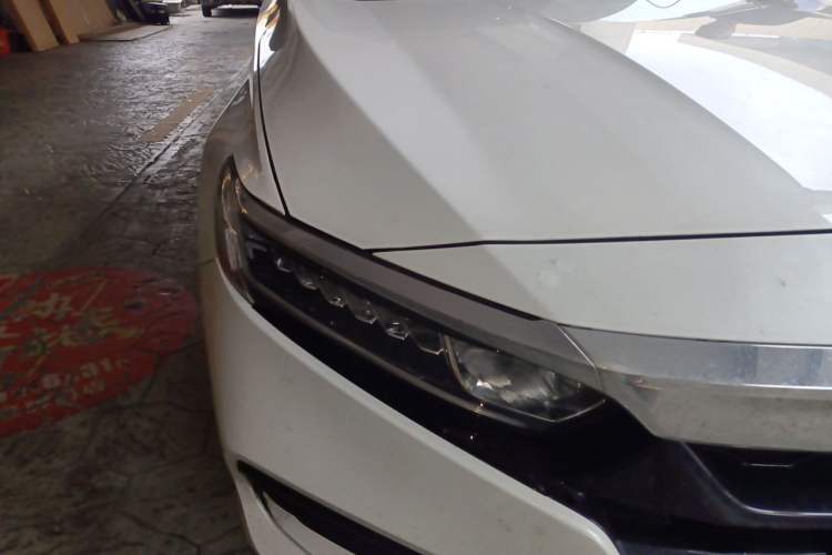 Used Honda Accord 2018 260TURBO Elite Edition China V Right Front Headlight