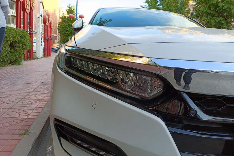 Used Honda Accord 2018 260TURBO Luxury Edition China V Emission Standard Right Front Headlight