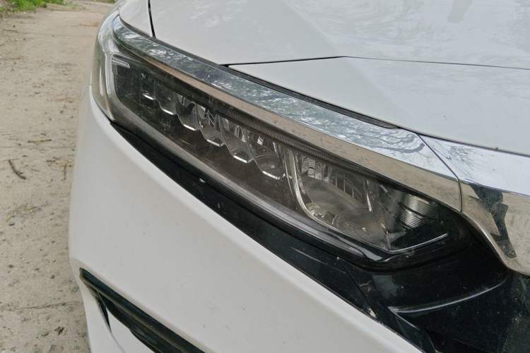 Used Honda Accord 2018 230TURBO Comfort Version National V Right Front Headlight