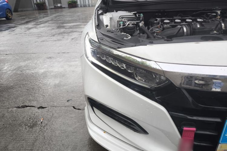 Used Honda Accord 2018 260TURBO Elite Edition China V Right Front Headlight