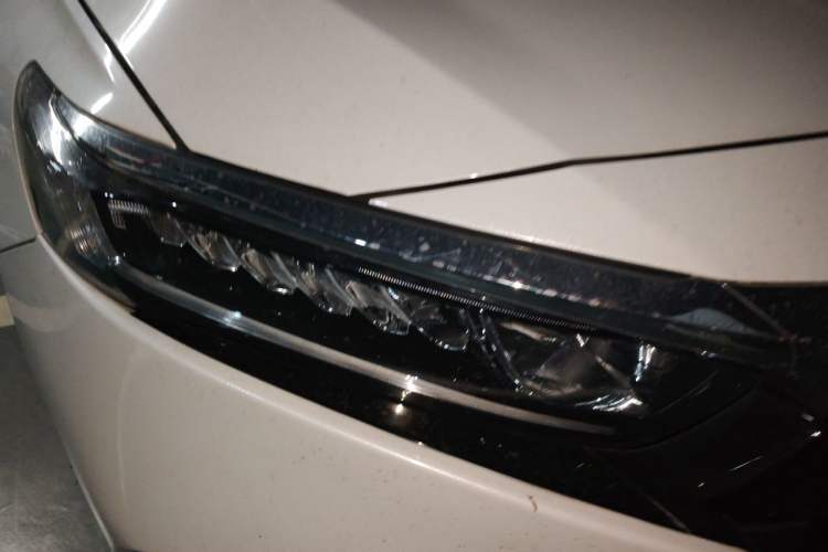 Used Honda Accord 2018 260TURBO Elite Edition China V Right Front Headlight