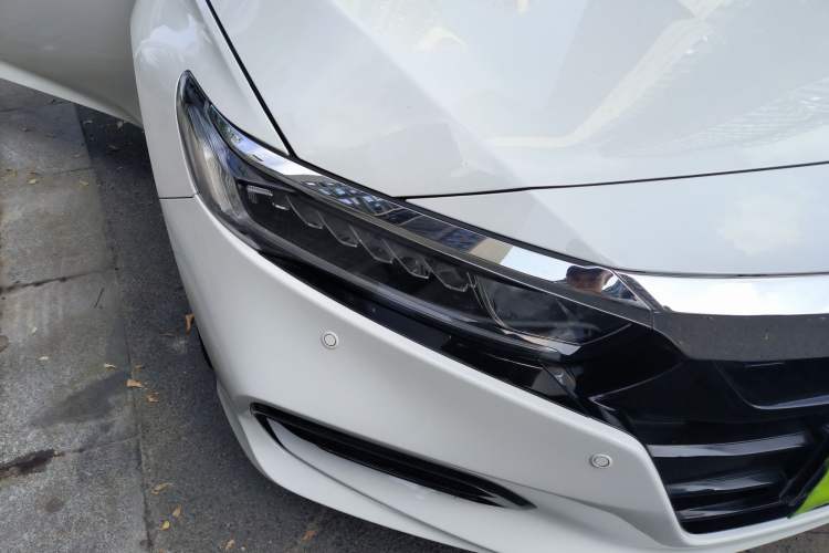 Used Honda Accord 2018 260TURBO Elite Edition China V Right Front Headlight