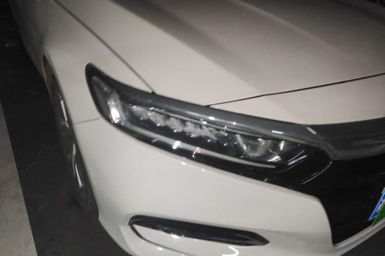 Used Honda Accord 2018 260TURBO Elite Edition China V Right Front Headlight