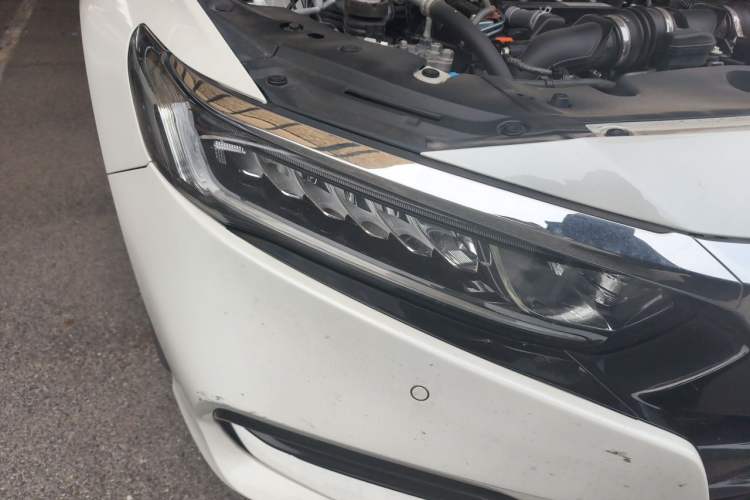 Used Honda Accord 2018 260TURBO Luxury Edition China VI Right Front Headlight
