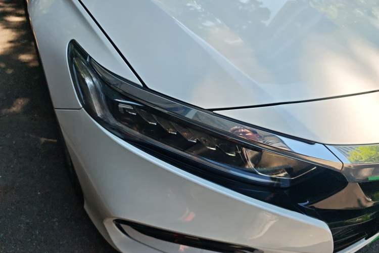 Used Honda Accord 2018 260TURBO Elite Edition China V Right Front Headlight