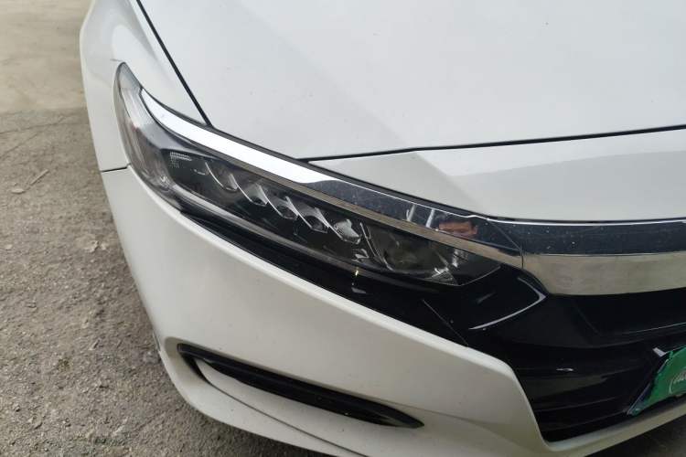 Used Honda Accord 2018 260TURBO Elite Edition China V Right Front Headlight