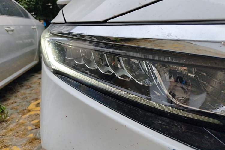 Used Honda Accord 2018 260TURBO Elite Edition China V Right Front Headlight
