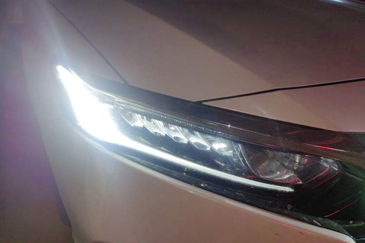 Used Honda Accord 2018 260TURBO Elite Edition China VI Right Front Headlight