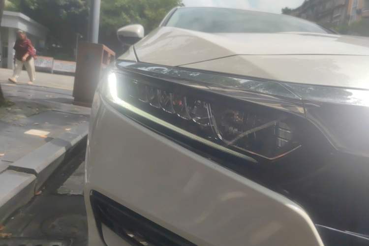 Used Honda Accord 2018 260TURBO Elite Edition China VI Right Front Headlight
