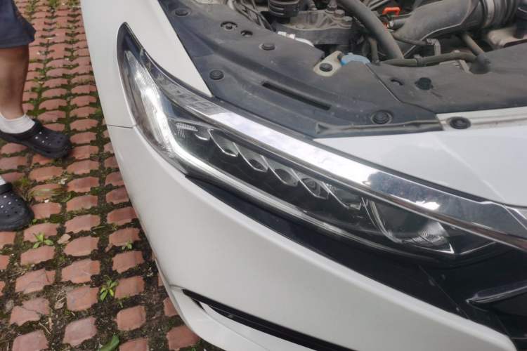 Used Honda Accord 2018 260TURBO Elite Edition China V Right Front Headlight