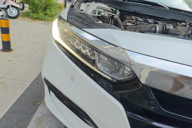 Used Honda Accord 2018 260TURBO Prestige Edition China V Right Front Headlight