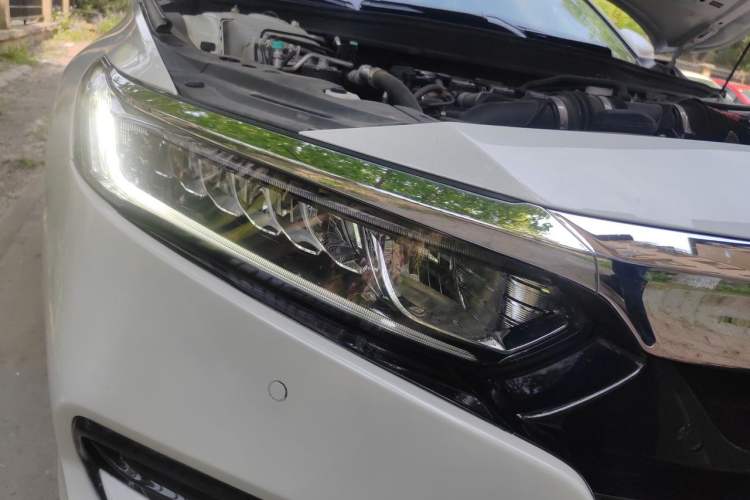 Used Honda Accord 2018 260TURBO Luxury Edition China VI Right Front Headlight