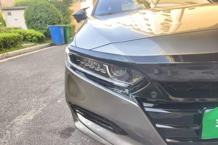 Used Honda Accord 2018 260TURBO Elite Edition China V Right Front Headlight