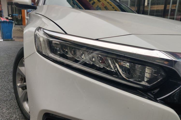 Used Honda Accord 2018 260TURBO Elite Edition China V Right Front Headlight
