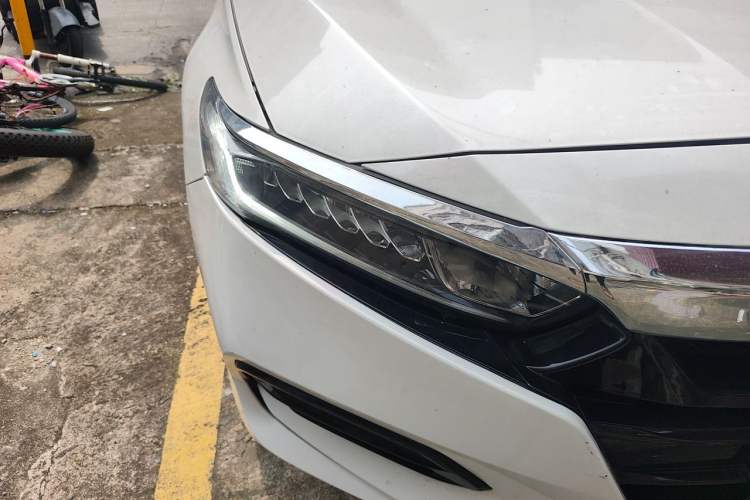 Used Honda Accord 2018 260TURBO Elite Edition China VI Right Front Headlight