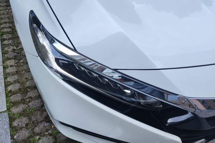 Used Honda Accord 2018 260TURBO Elite Edition China V Right Front Headlight