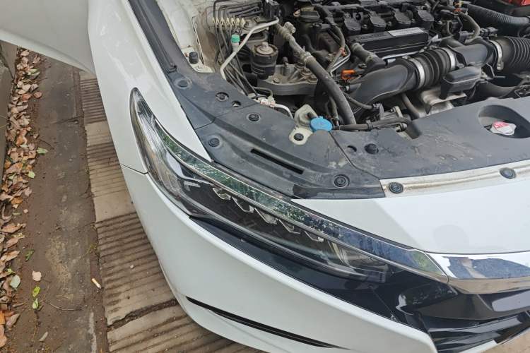 Used Honda Accord 2018 260TURBO Elite Edition China V Right Front Headlight