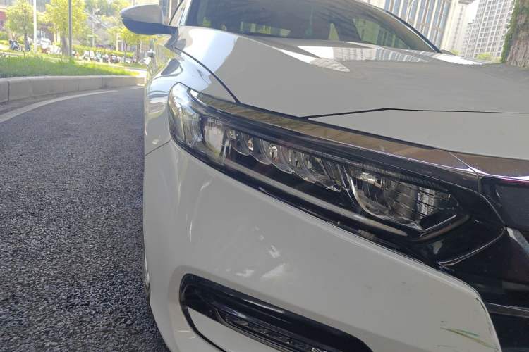 Used Honda Accord 2018 260TURBO Elite Edition China VI Right Front Headlight