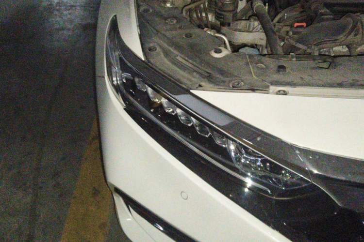 Used Honda Accord 2018 260TURBO Luxury Edition China VI Right Front Headlight