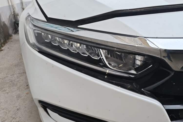 Used Honda Accord 2018 260TURBO Elite Edition China VI Right Front Headlight