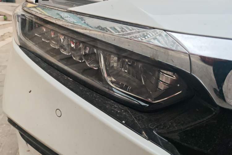 Used Honda Accord 2018 260TURBO Luxury Edition China VI Right Front Headlight