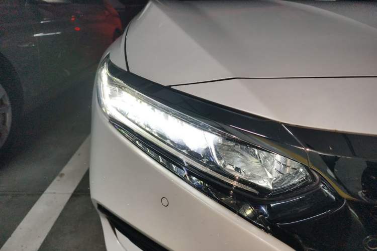 Used Honda Accord 2018 260TURBO Luxury Edition China V Emission Standard Right Front Headlight