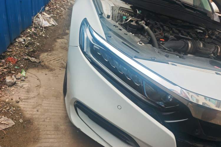 Used Honda Accord 2018 260TURBO Luxury Edition China VI Right Front Headlight