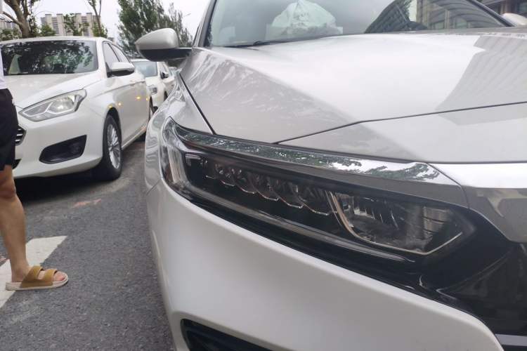 Used Honda Accord 2018 230TURBO Comfort Version National V Right Front Headlight