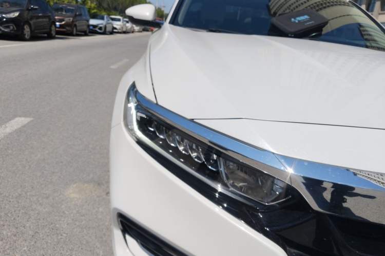 Used Honda Accord 2018 260TURBO Elite Edition China V Right Front Headlight
